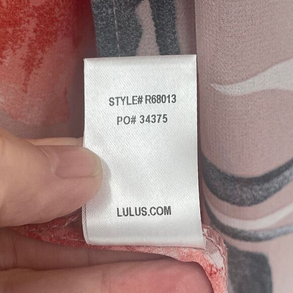 Lulus Blush Floral Wrap  Dress/ Beach Cover up - Picture 5 of 7